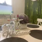 Neubauer Vermietung Апартаменты *