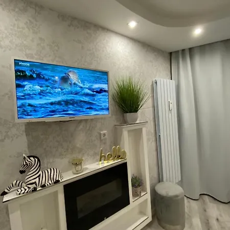 Neubauer Vermietung Lejlighed *