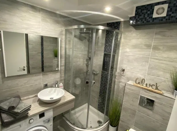 Neubauer Vermietung * Gotha